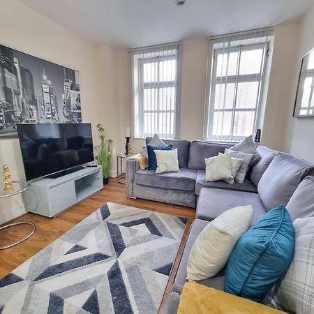 2 Bedroom - City Centre Location - Perfect For Family'S Bradford  Bagian luar foto