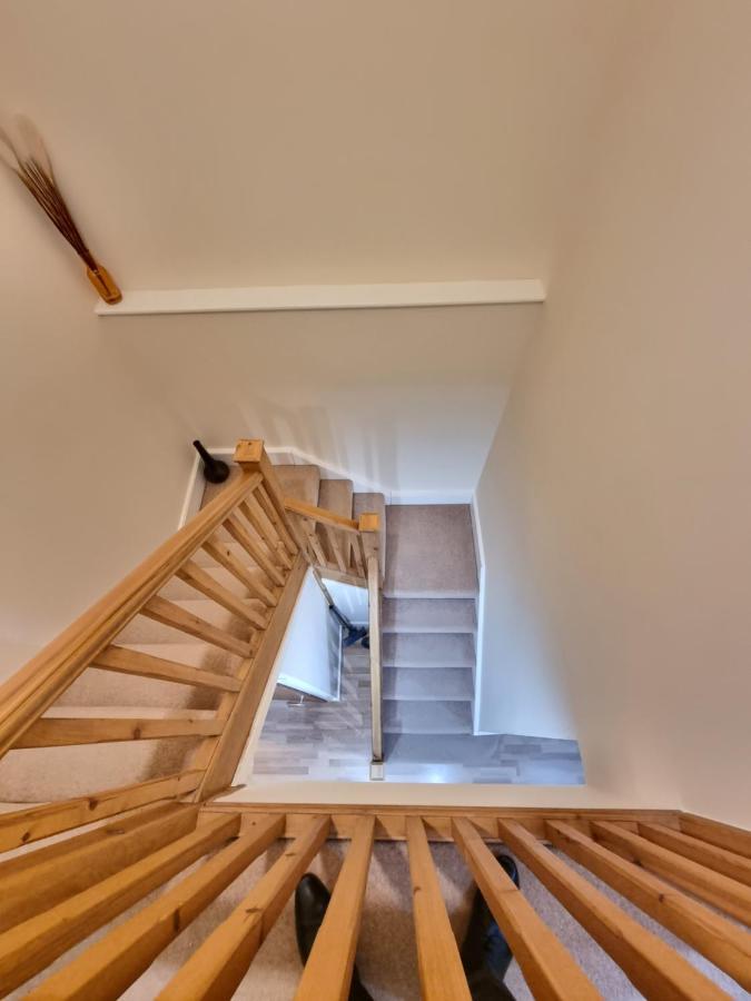 2 Bedroom - City Centre Location - Perfect For Family'S Bradford  Bagian luar foto